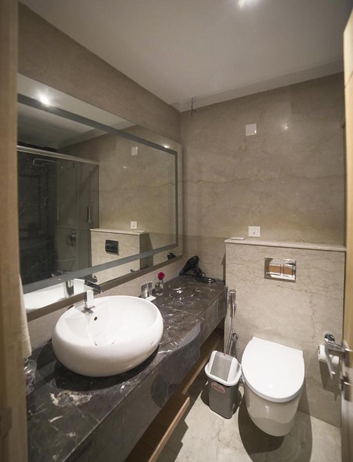 Bngv Mystic Premier Hotel Bangalore Eksteriør bilde