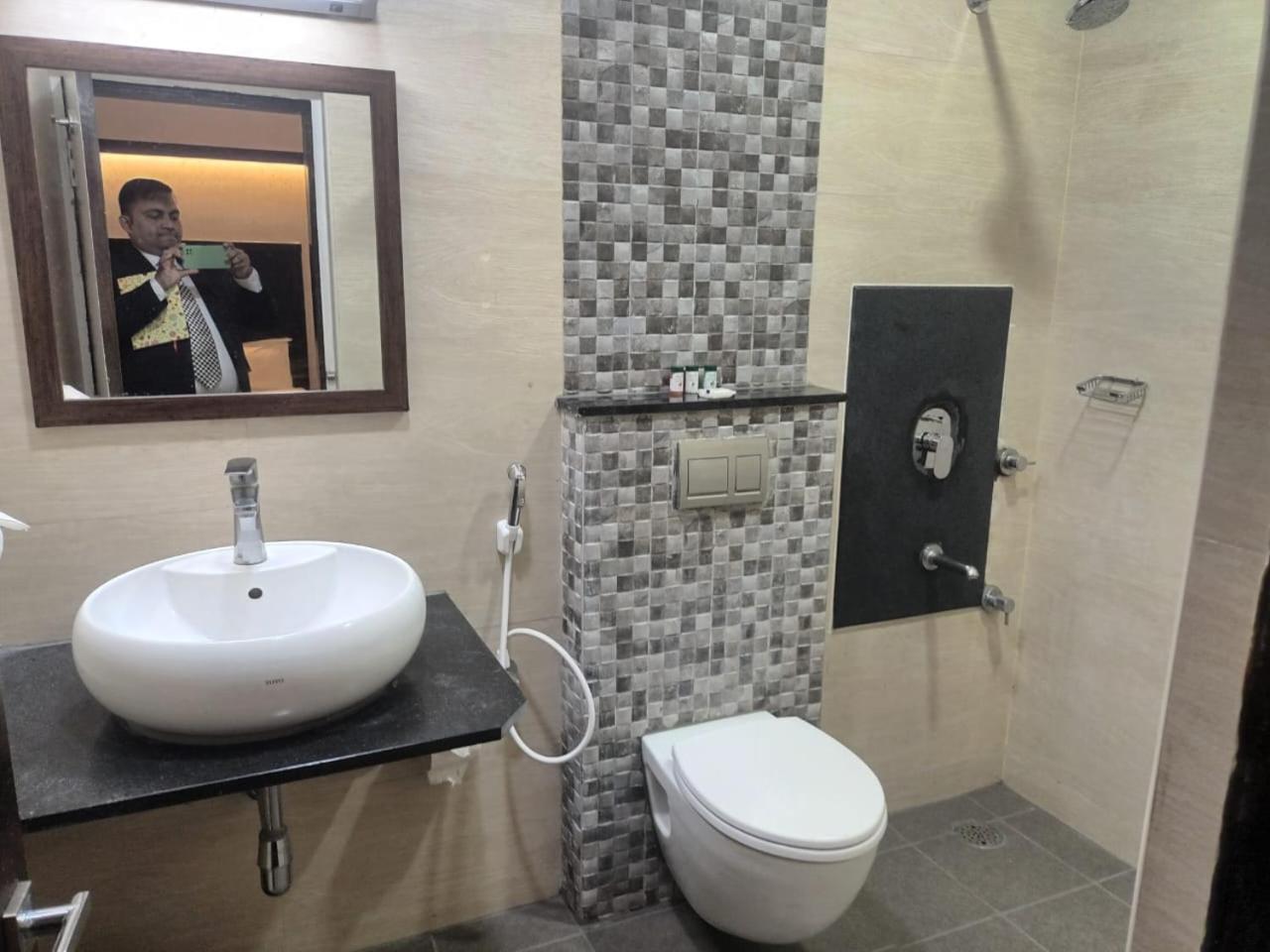 Bngv Mystic Premier Hotel Bangalore Rom bilde
